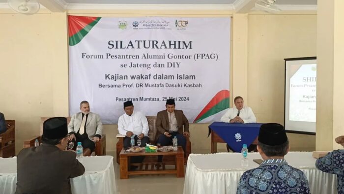 TAJAMMUK FPAG JATENG DIY DIISI KAJIAN WAKAF DAN DAURAH BAHASA ARAB