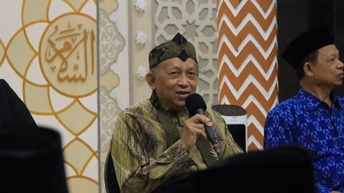 Guru Besar UGM Beri Tausiyah untuk Santri Tazakka