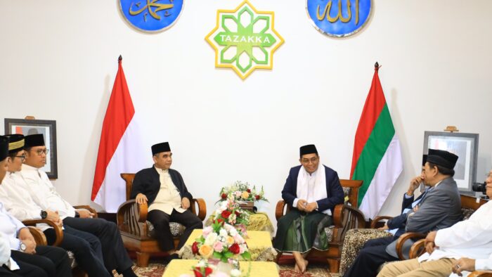 KETUA MPR HADIRI SILATURAHIM AKBAR DI TAZAKKA