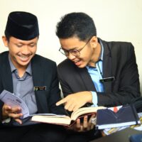 Melalui Fathul Kutub, Santri Akhir KMI Telaah 24 Ribu Judul Buku
