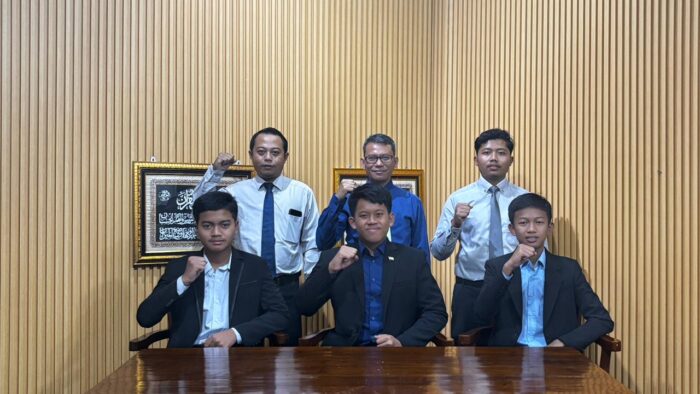 Santri Pondok Modern Tazakka Ciptakan Inovasi Pembangkit Listrik Mikrohidro dari Limbah Rumah Tangga, Finalis Olimpiade Madrasah Indonesia